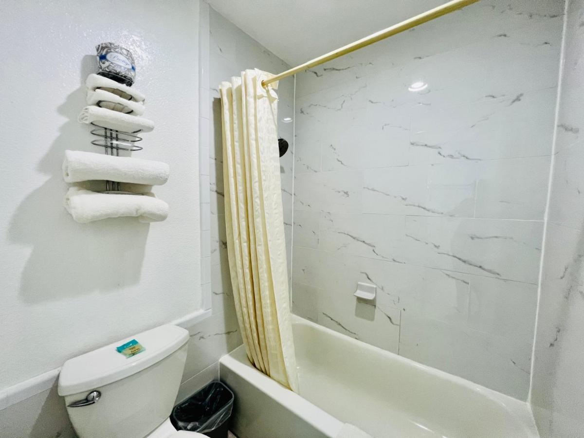 Bridgeport Greystone Inn מראה חיצוני תמונה